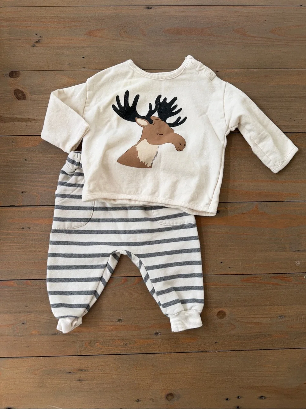Bean’s Barcelona Cozy Baby Moose Sweatshirt & Striped Pants Set - 0-3 Months